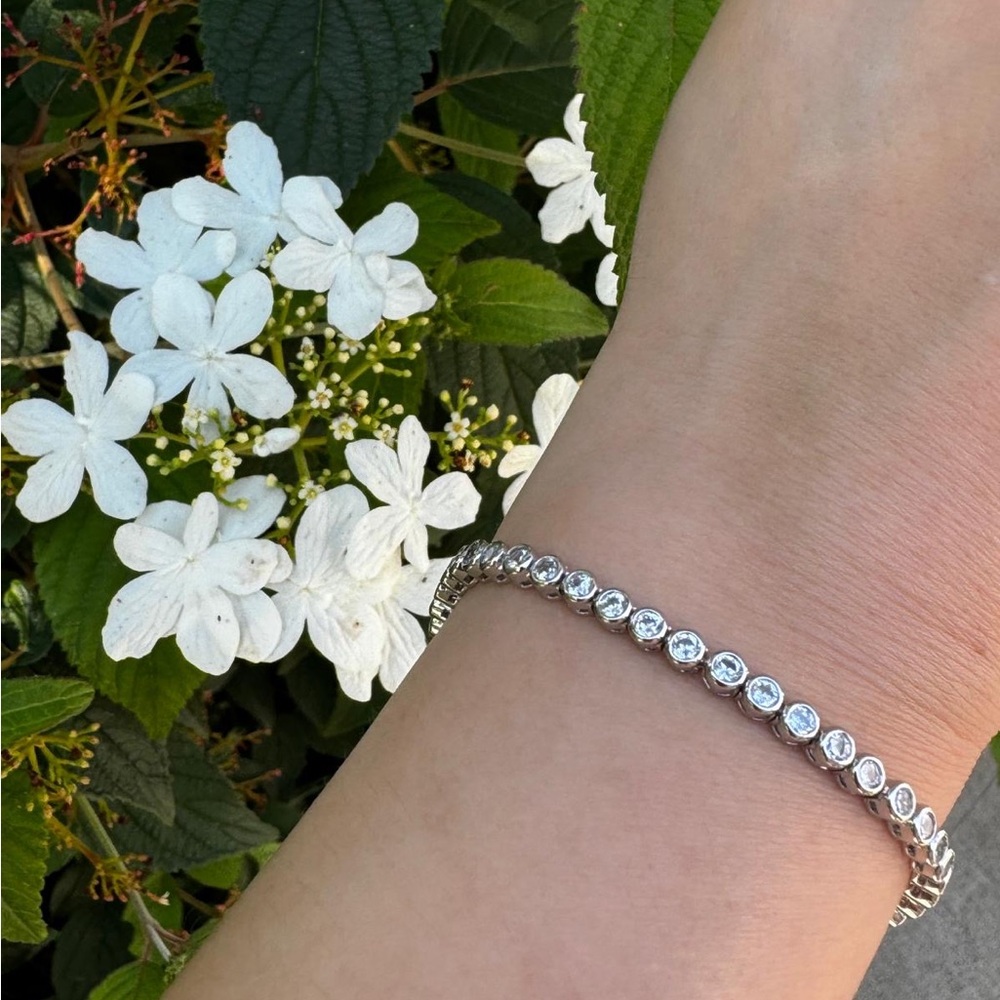 Bezel Tennis Bracelet BRAND NEW